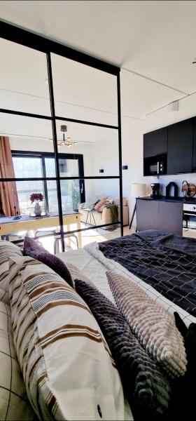 Modern apartment near Tampereen Messukeskus, with own private and free parking